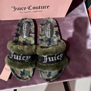 Juicy Couture Siten Green Camouflage Luxe faux Fur Slides nib 9